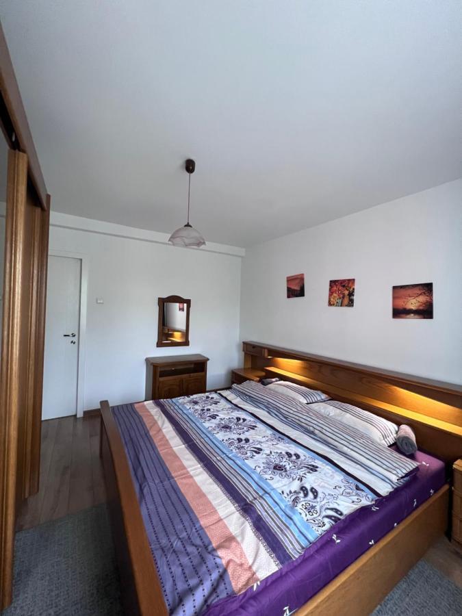 House51 Apartamento Braşov Exterior foto